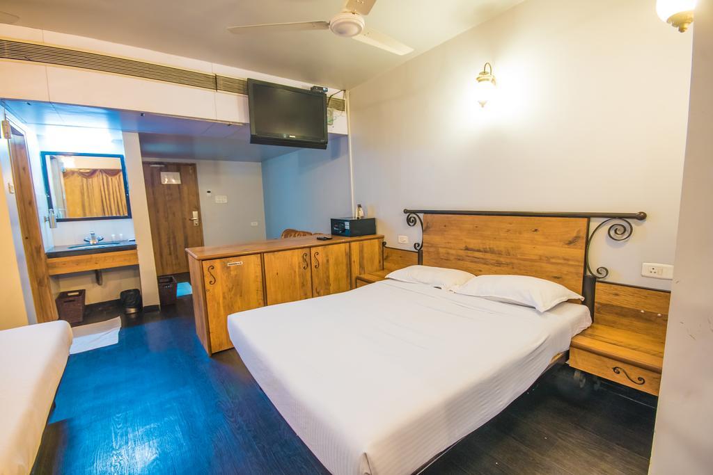 Infiniti And 4* Indore